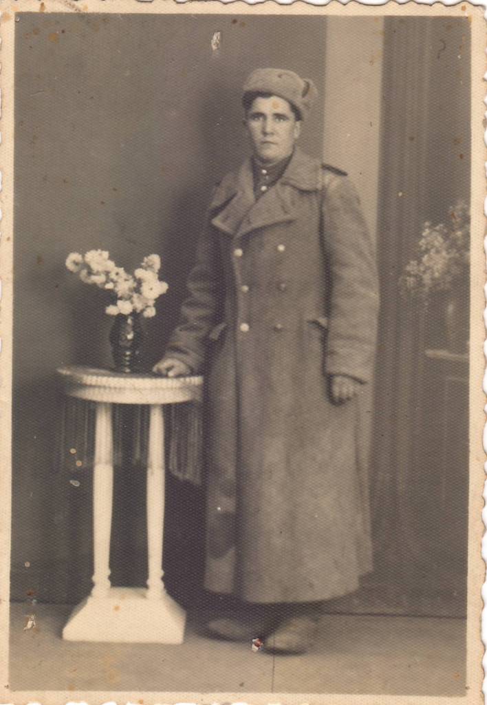 П. Г. Косенков. 1941 г. Фото из фонда Архивного отдела Администрации Тарского муниципального района Омской области.
